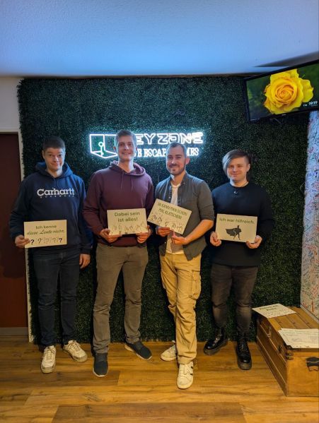 Datei:Strange Neighbour.jpg